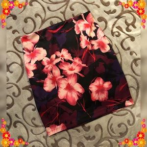 Floral skirt Sz XL